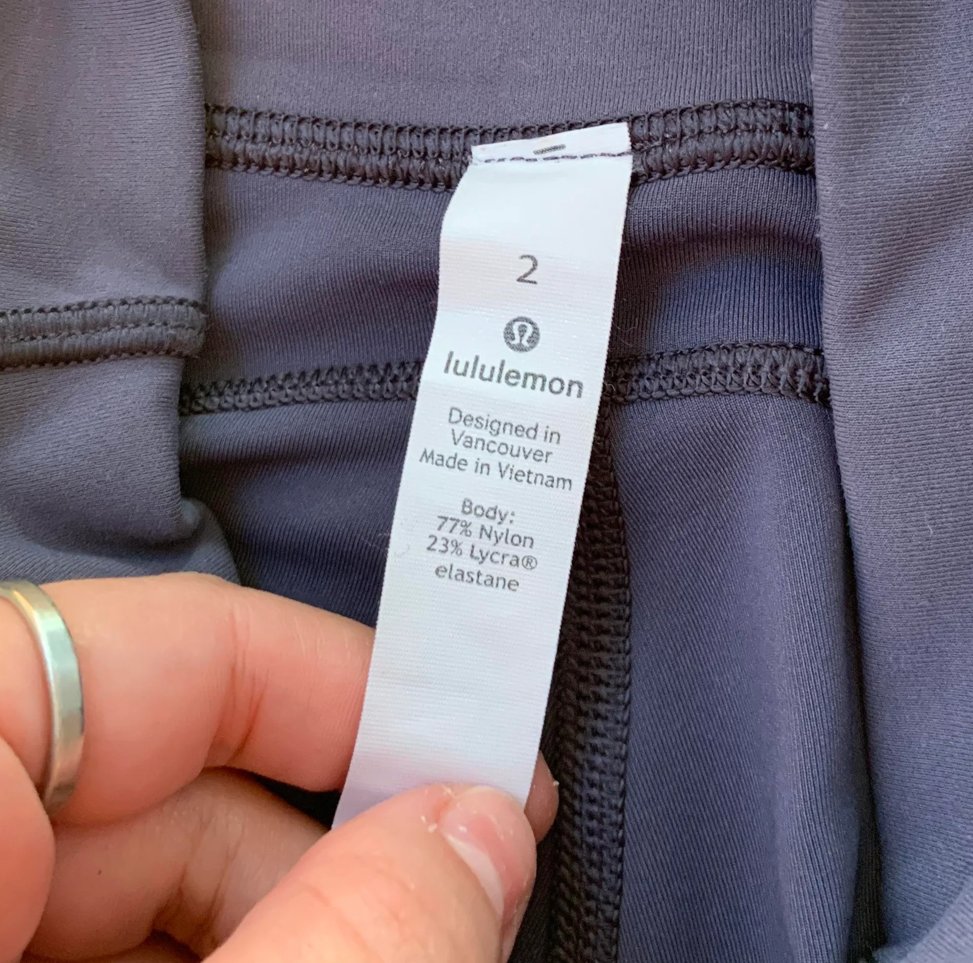 Lululemon purple  leggings - Image 6