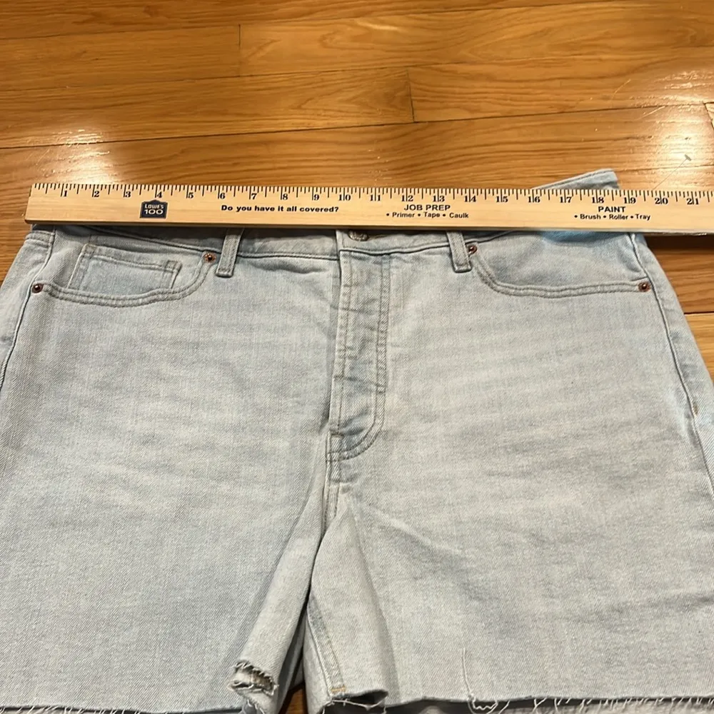 NWOT Old Navy button fly high-rise O.G straight Jean shorts size 16 . - Image 2
