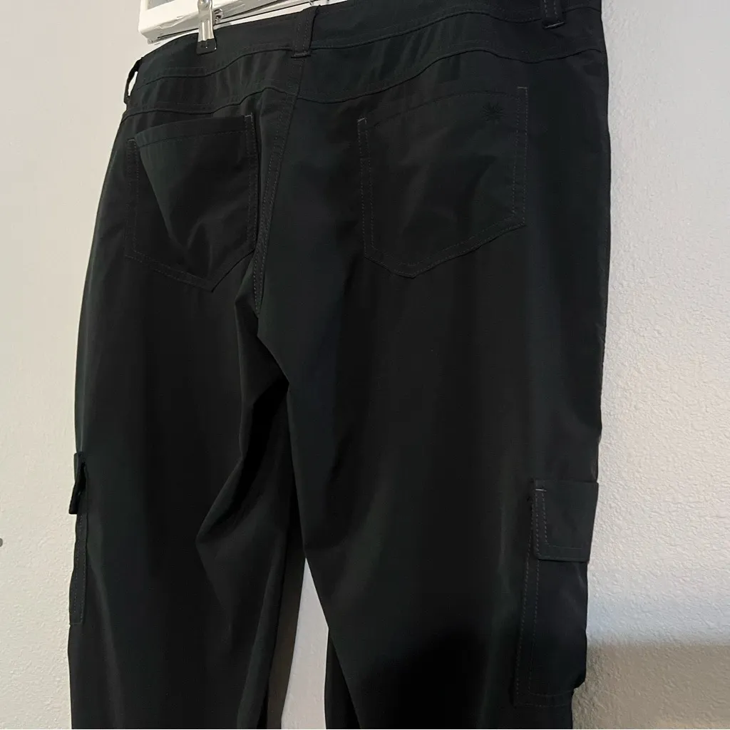 Athleta  Black Capri Mid Rise Dipper Cargo Adjustable Pants size 12T Women’s - Image 5