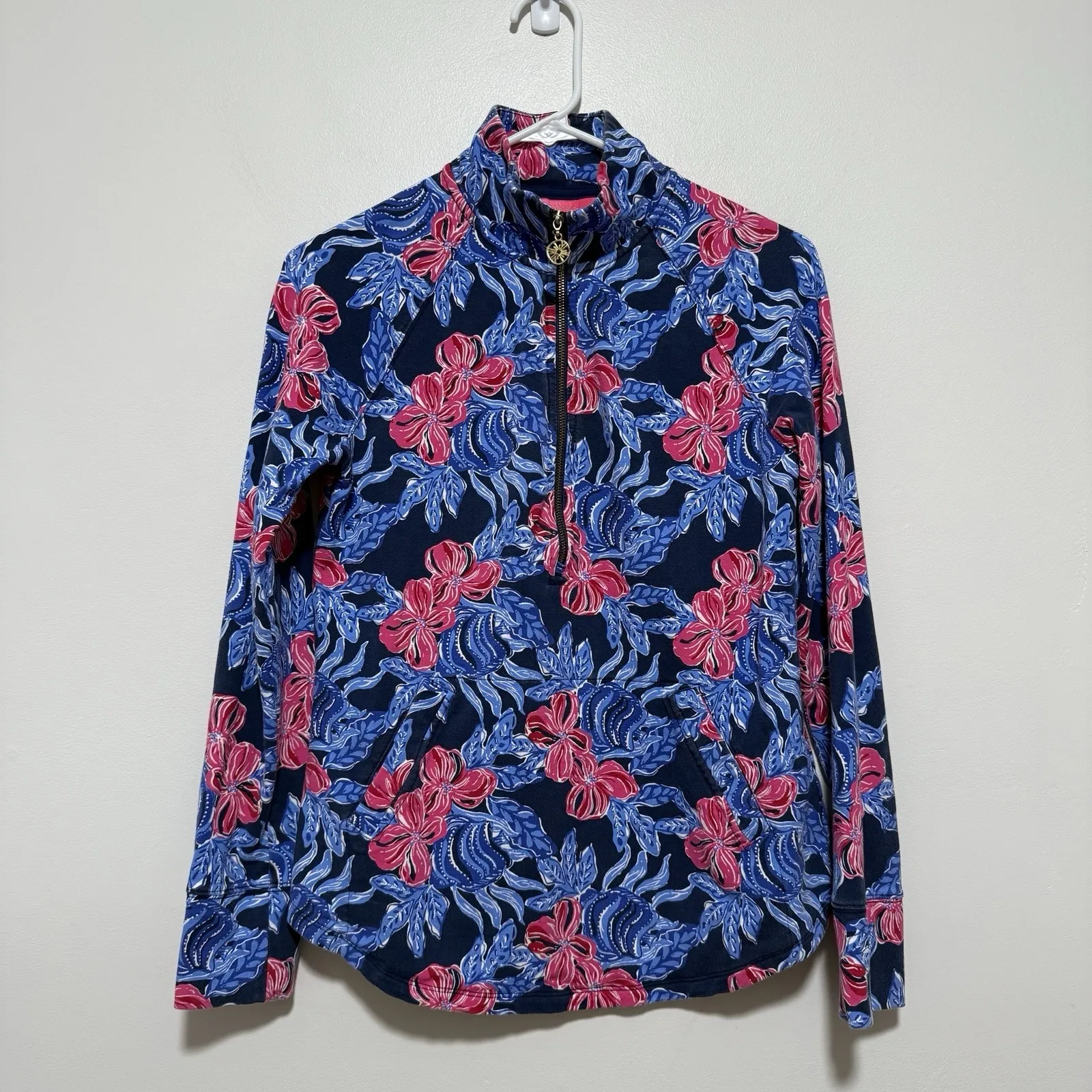 Lilly Pulitzer UPF 50+ Skipper Popover in Low Tide Navy Its Ofishell Blue Pink‎ - Image 2