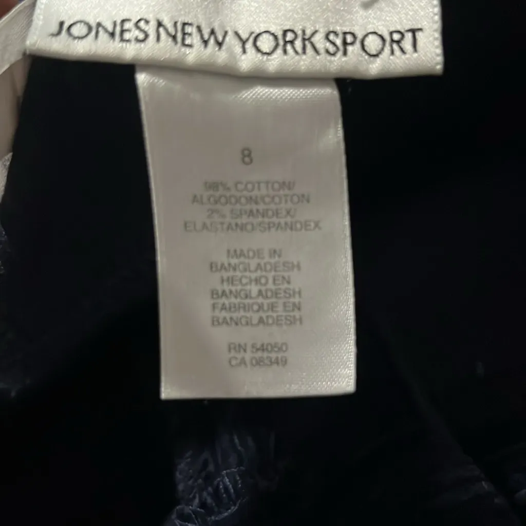 Jones New York Sport 2%Spandex
Navy Blue Corduroy Pants
Size 8 - Image 7