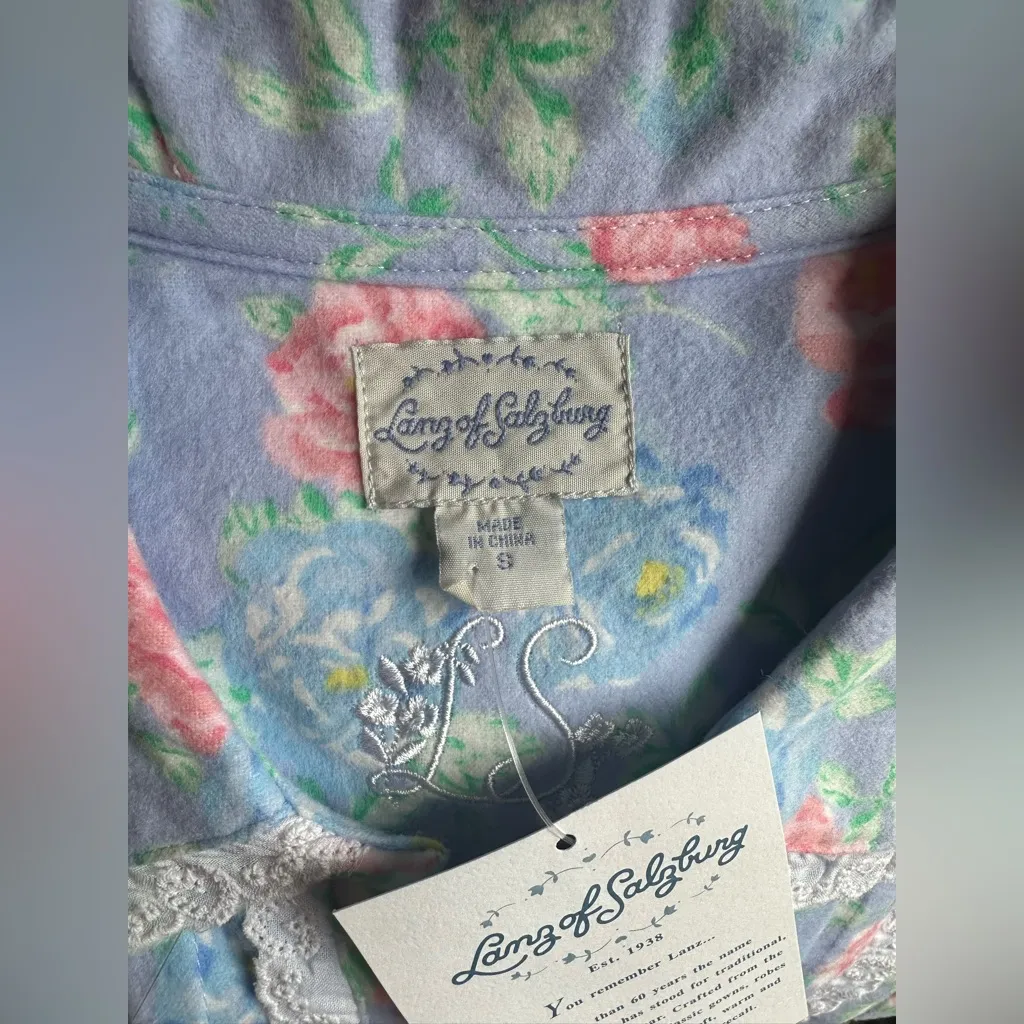 Lanz of Salzburg Nantucket Rose Flannel Pajama Set Size Small Periwinkle Blue - Image 6