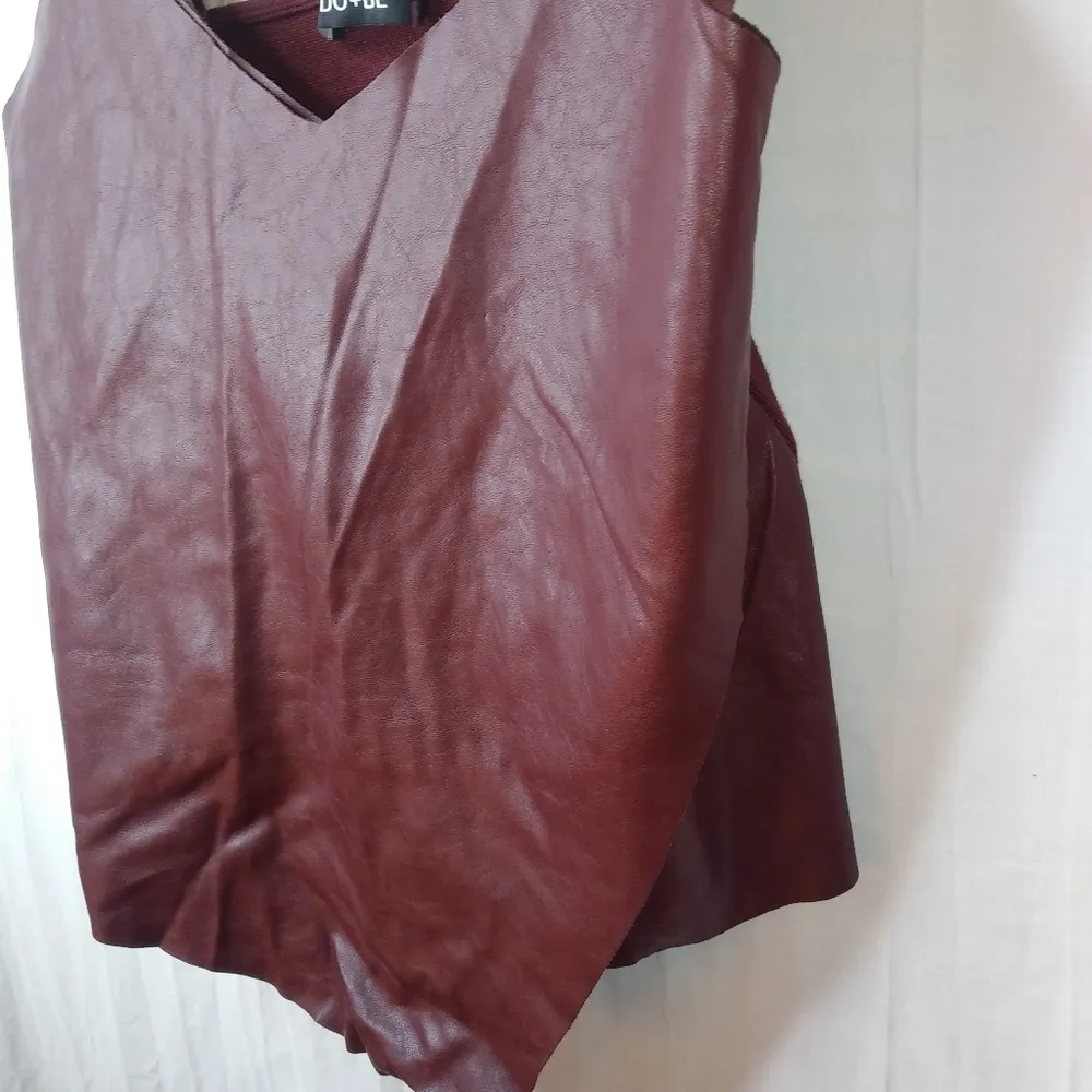 Do+Be M Maroon Leather Biker Flap Top - Image 3