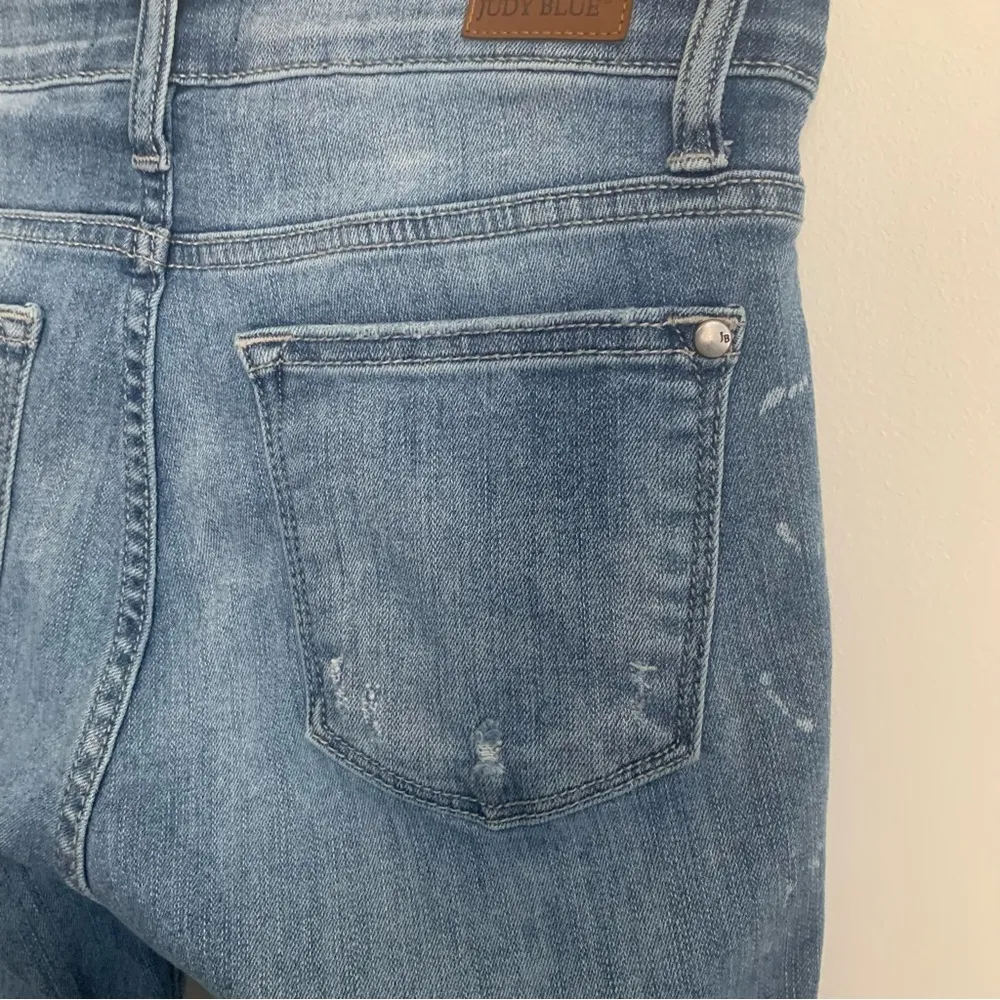 Relaxed Fit Distressed Paint Splash Mid Rise Jeans Size 7/28 - Image 7