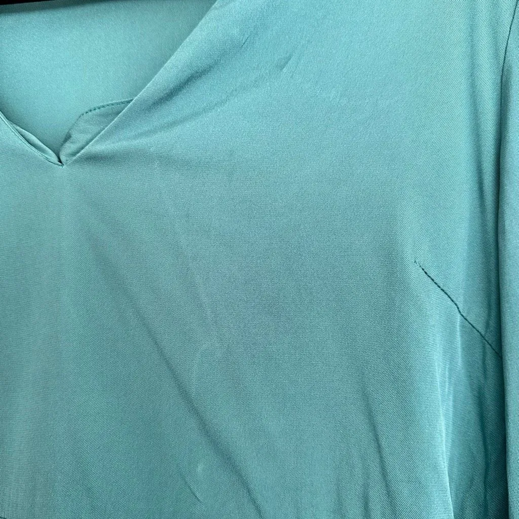 Becken Women’s 6 Emerald Tie Neck Silk Top Blouse Green - Image 2
