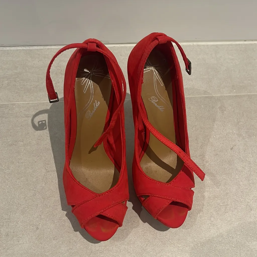 Bershka women size EUR 36 6 red open toe heel stilleto shoes suede type fabric - Image 2