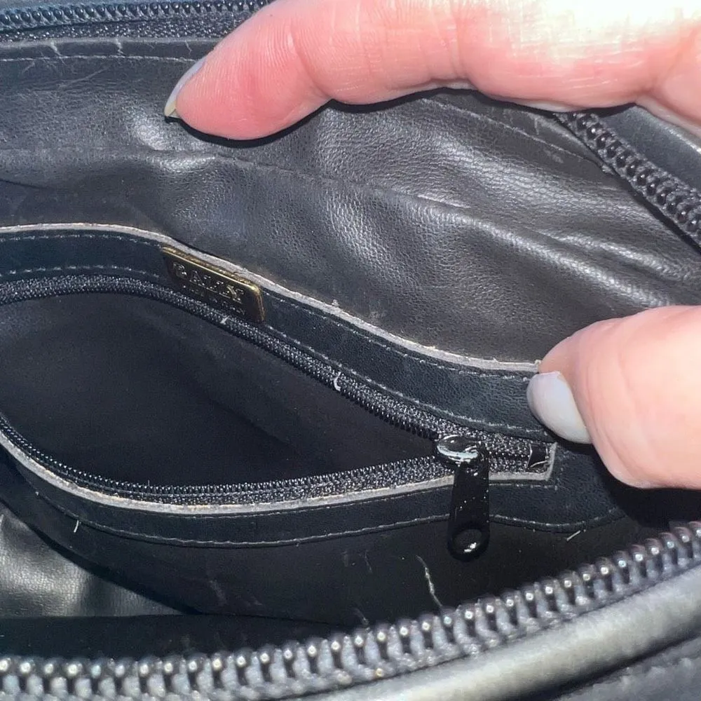 Bally Vintage Made in Italy Leather and Suede Crossbody Bag Black - Image 13