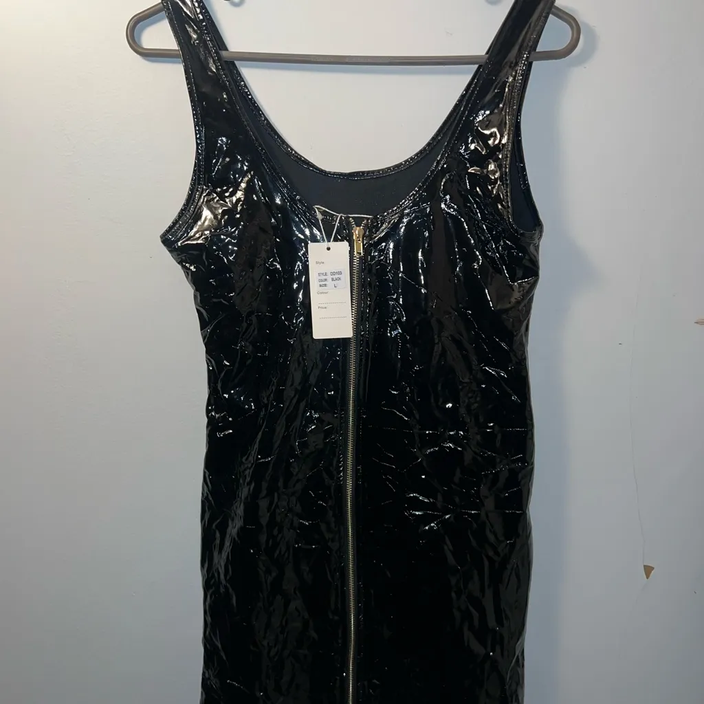 Daisy Glossy latex Black Zip-Up dress - Image 2