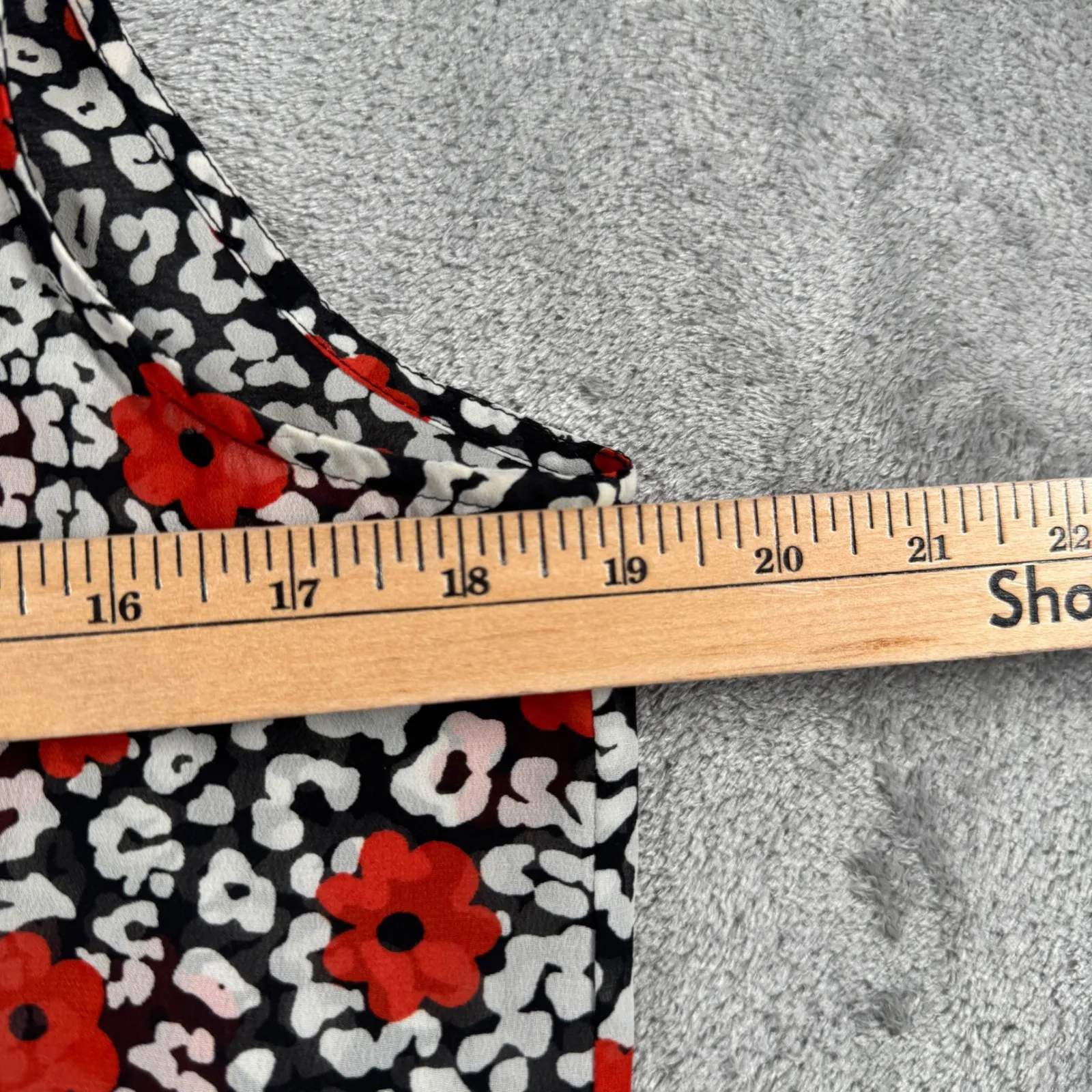 Banana Republic Floral‎ Sleeveless Top Women S Red Black White Modern Office - Image 10