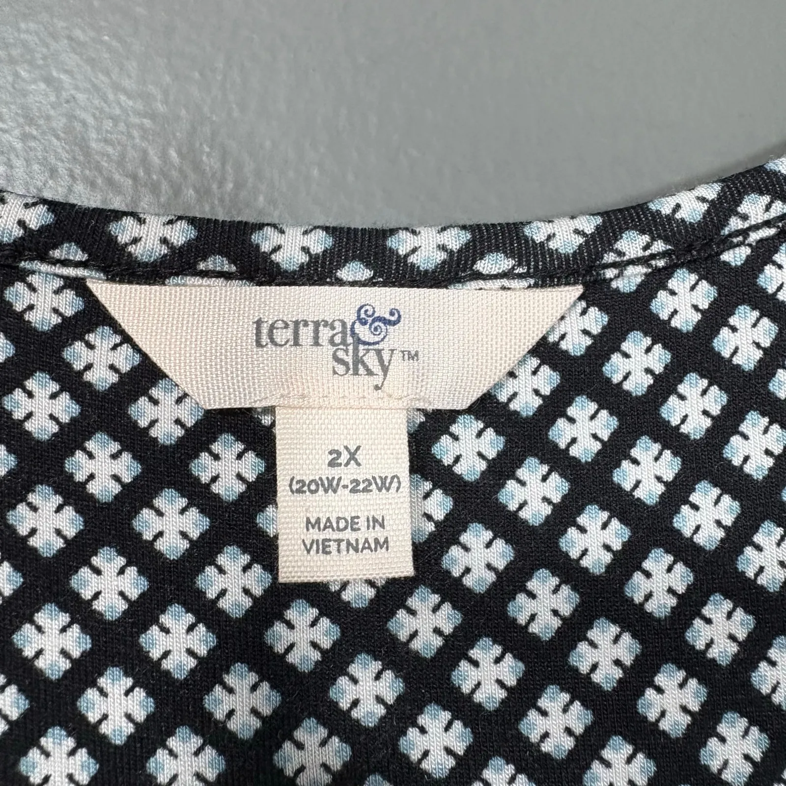 Terra & Sky NWT Floral 90's Grunge Tunic Length Top - 2X - Women's Plus Size - Image 5