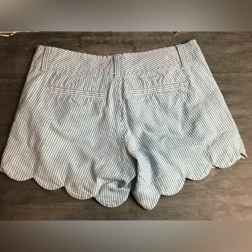 Lilly Pulitzer blue stripe buttercup shorts size 00 -preowned - Image 3