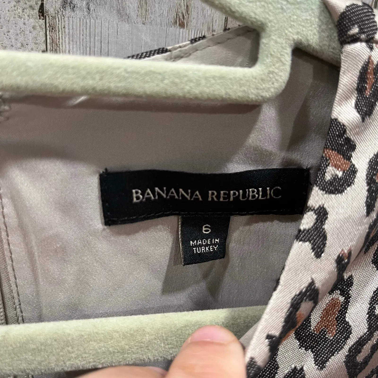 Banana Republic Leopard Animal Print Flutter Sleeve Sheath Dress Womens Size 6 - Image 6