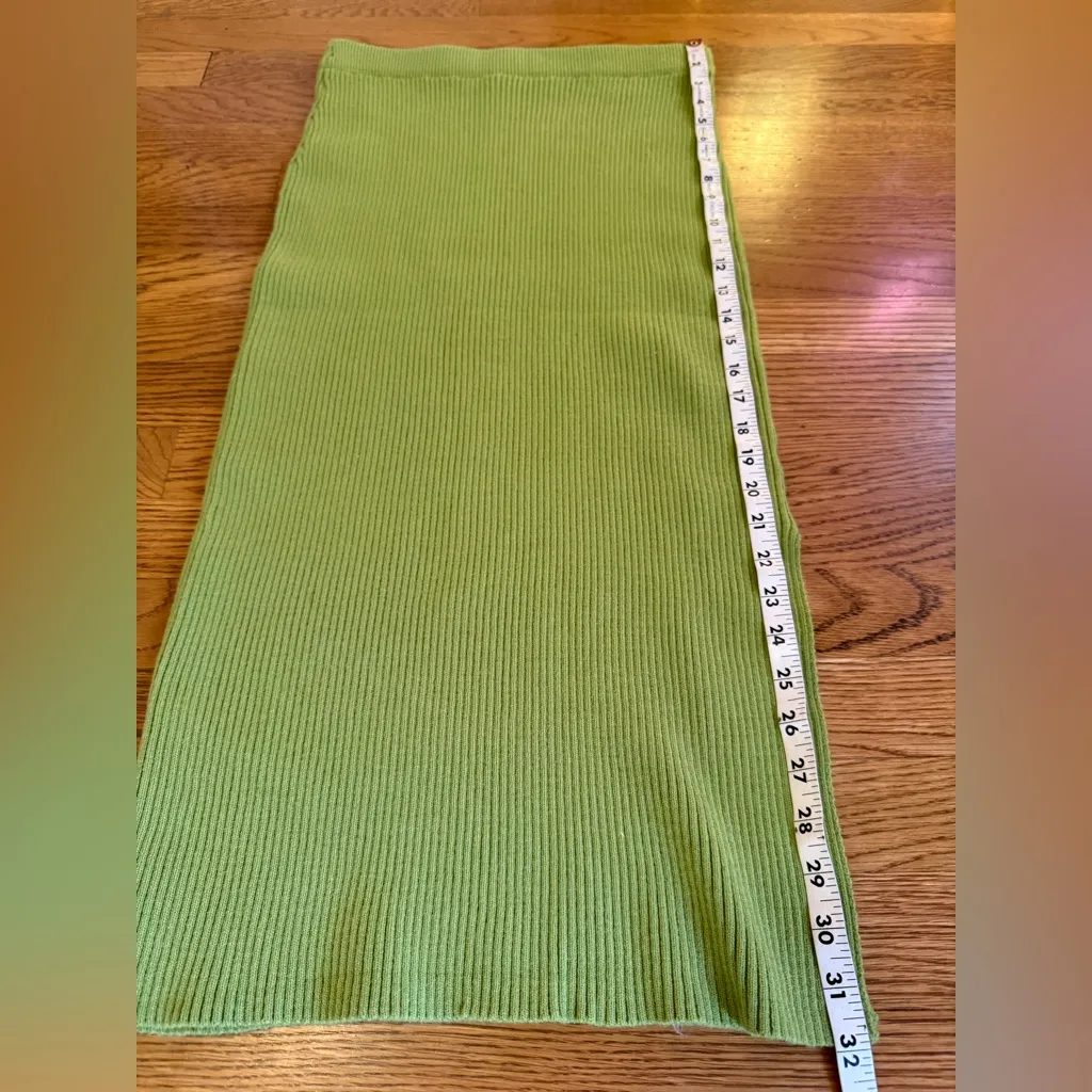 Double Zero Green Midi sweater Skirt size M - Image 5