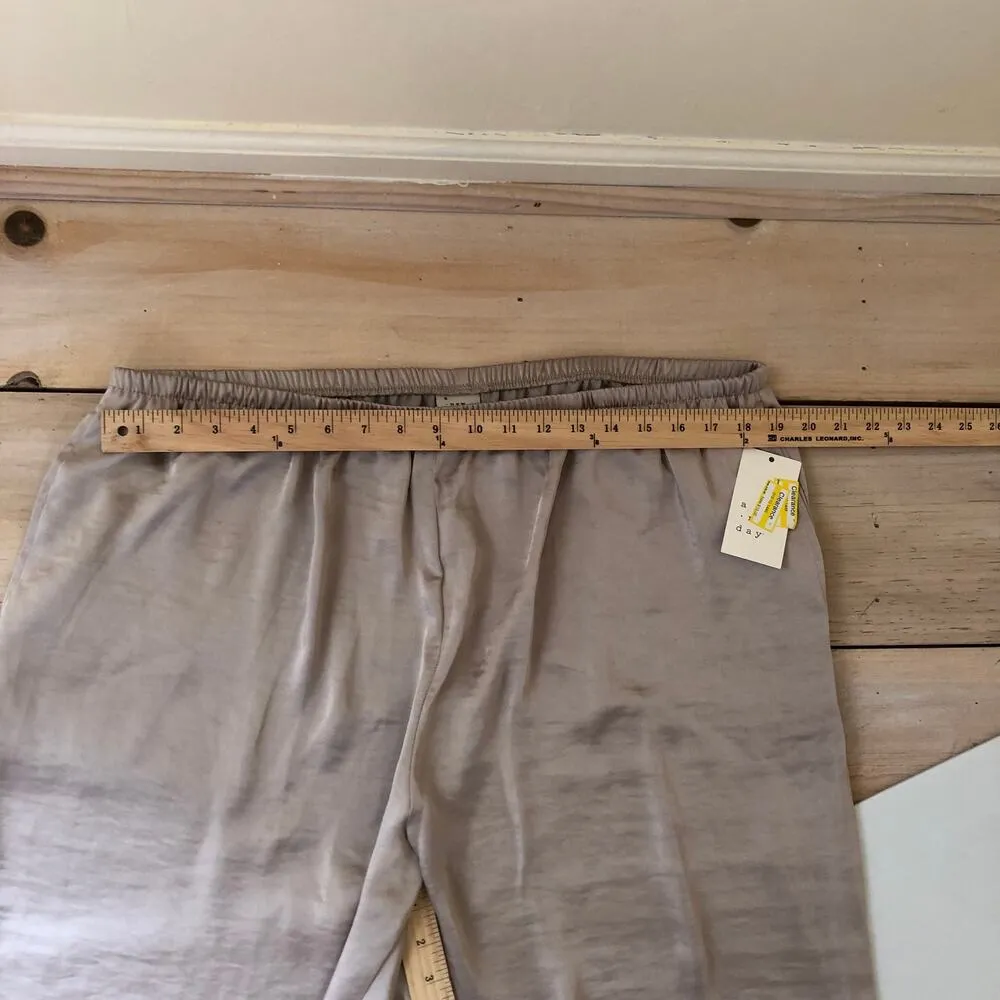 A New Day NWT Women's Mid-Rise Straight Leg Satin Pull-On Pants Cream XXL - Image 7