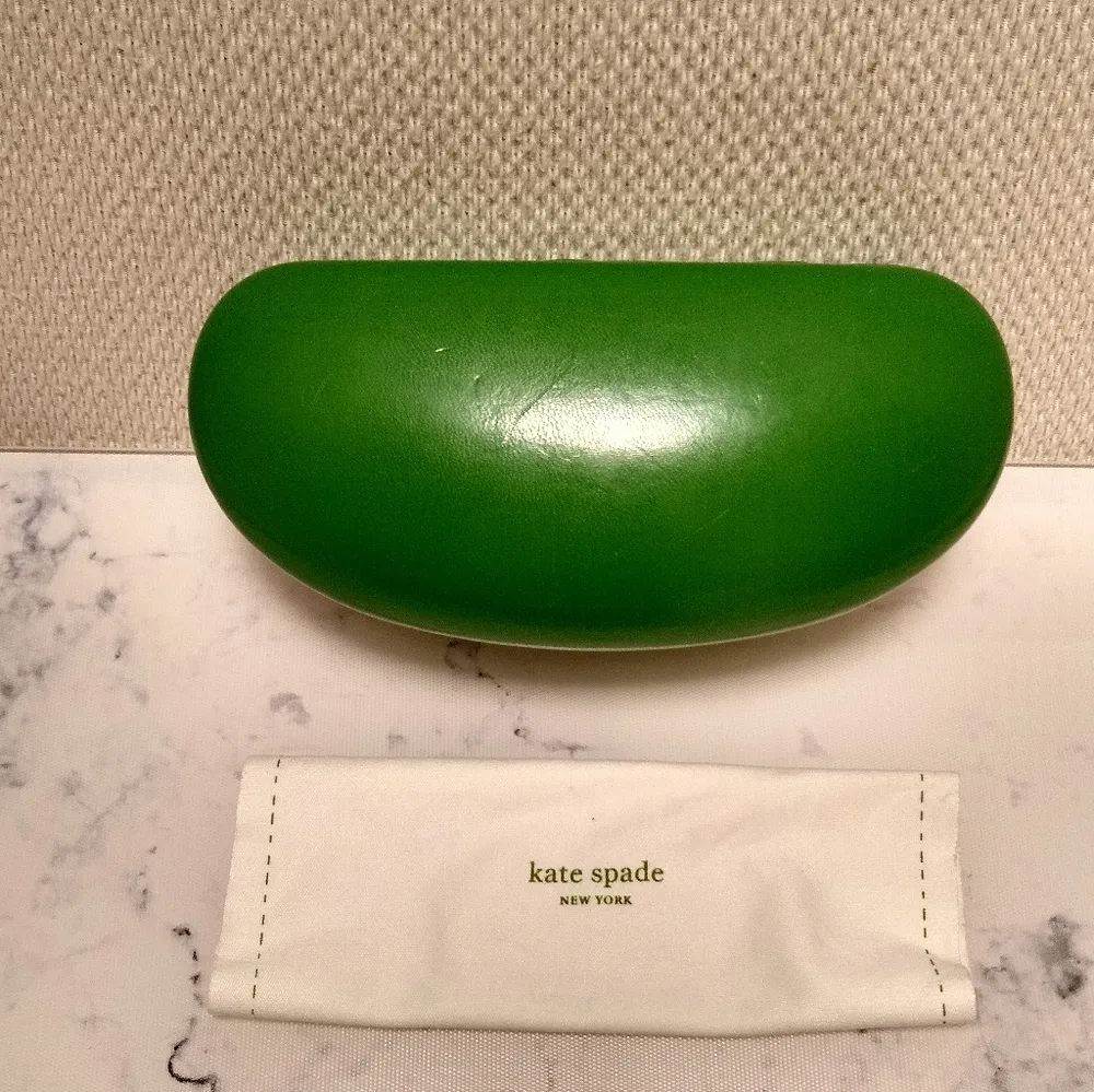 Apple Green Kate Spade Domed Sunglasses Case With Cloth - Image 2