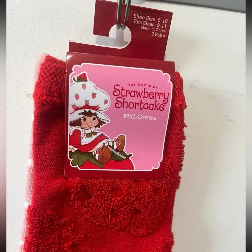 Strawberry Shortcake Terry Crew Socks 2 Pair - Image 4