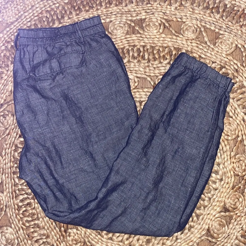 J. Crew 6 linen joggers - Image 6