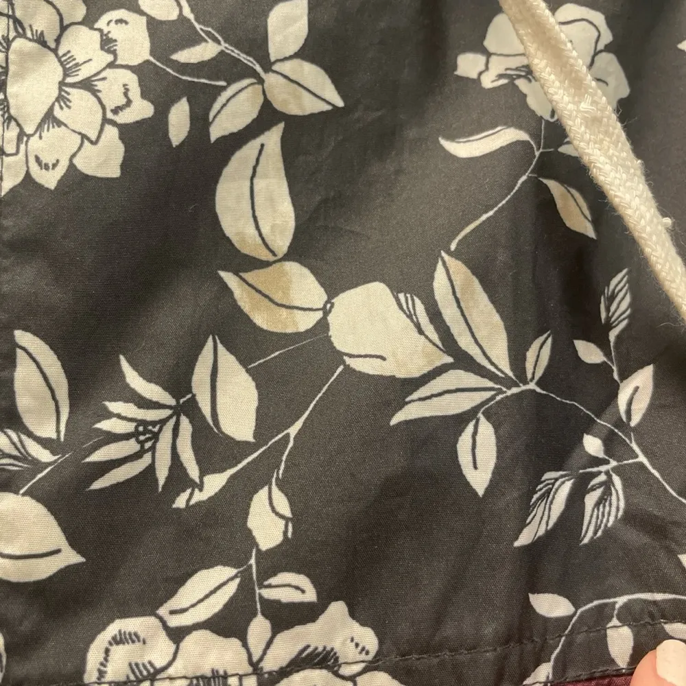 Empyre Color Block Floral Windbreaker Black - Image 4