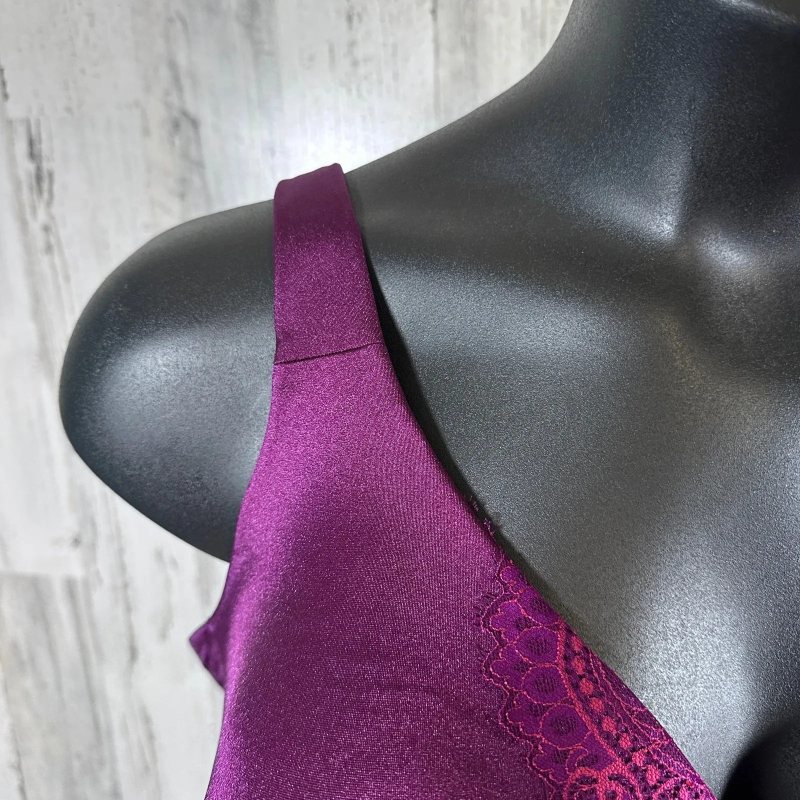 Cacique 42H Plum No-Wire Bra MSRP $50 Comfort Bliss Lightly Lined - Image 4