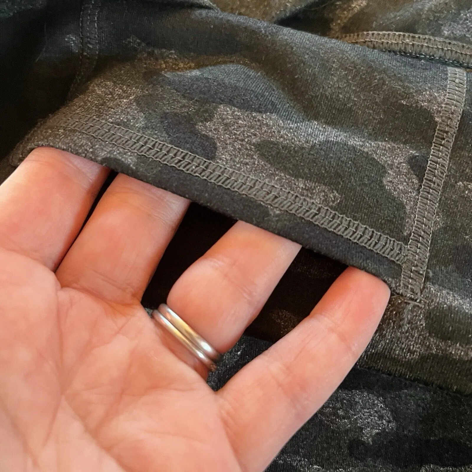 Fabletics Powerhold Highwaisted 7/8 Leggings 3X Camo + Black Shorts Bonus Trendy - Image 6