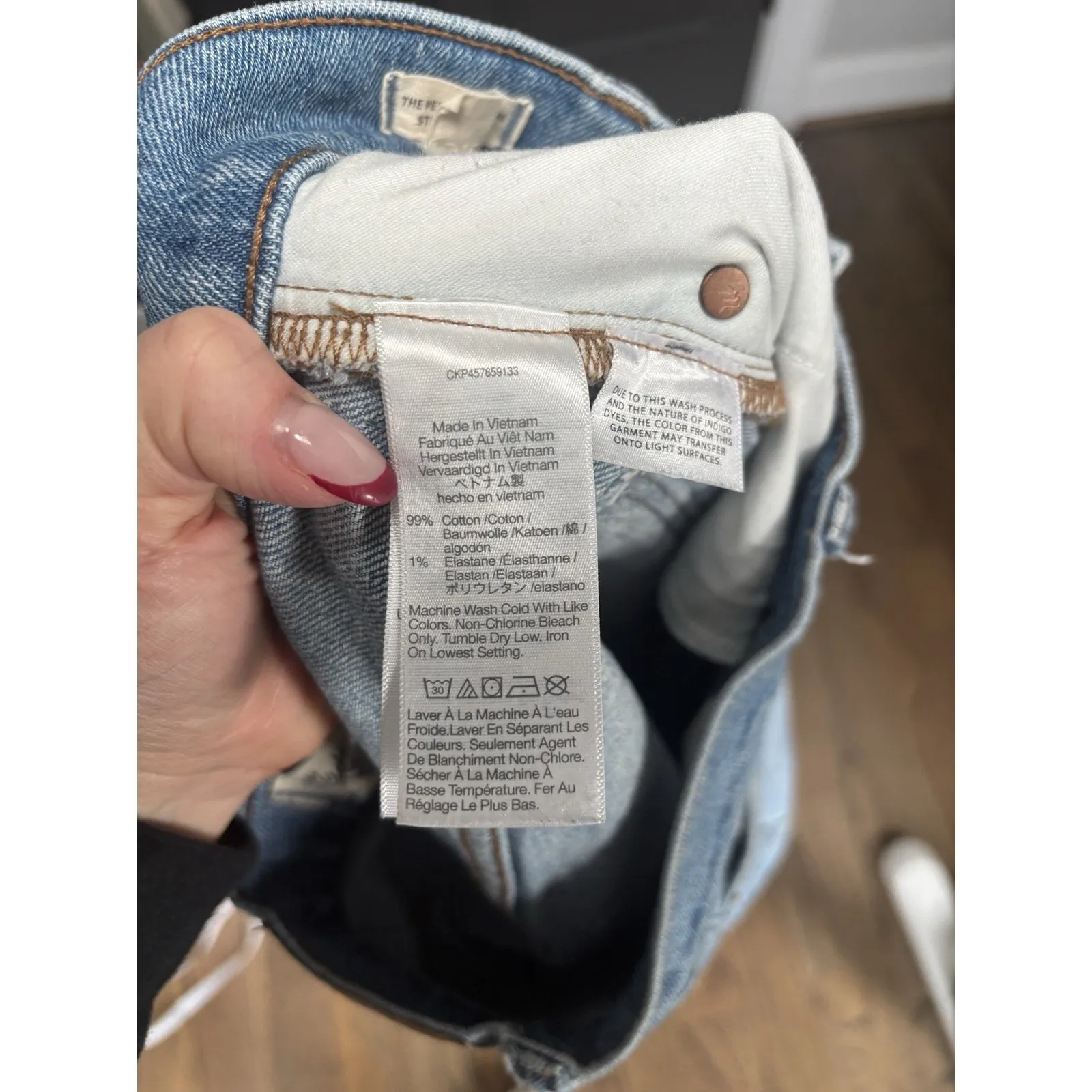 Madewell The Perfect Vintage Straight Jean in Reinhart Wash Size 26 Distressed - Image 9