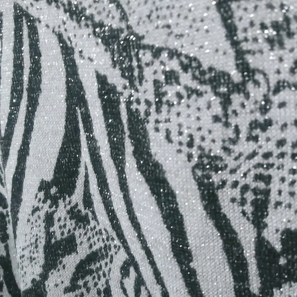 Peter Nygard M Black White Zebra Top - Image 4