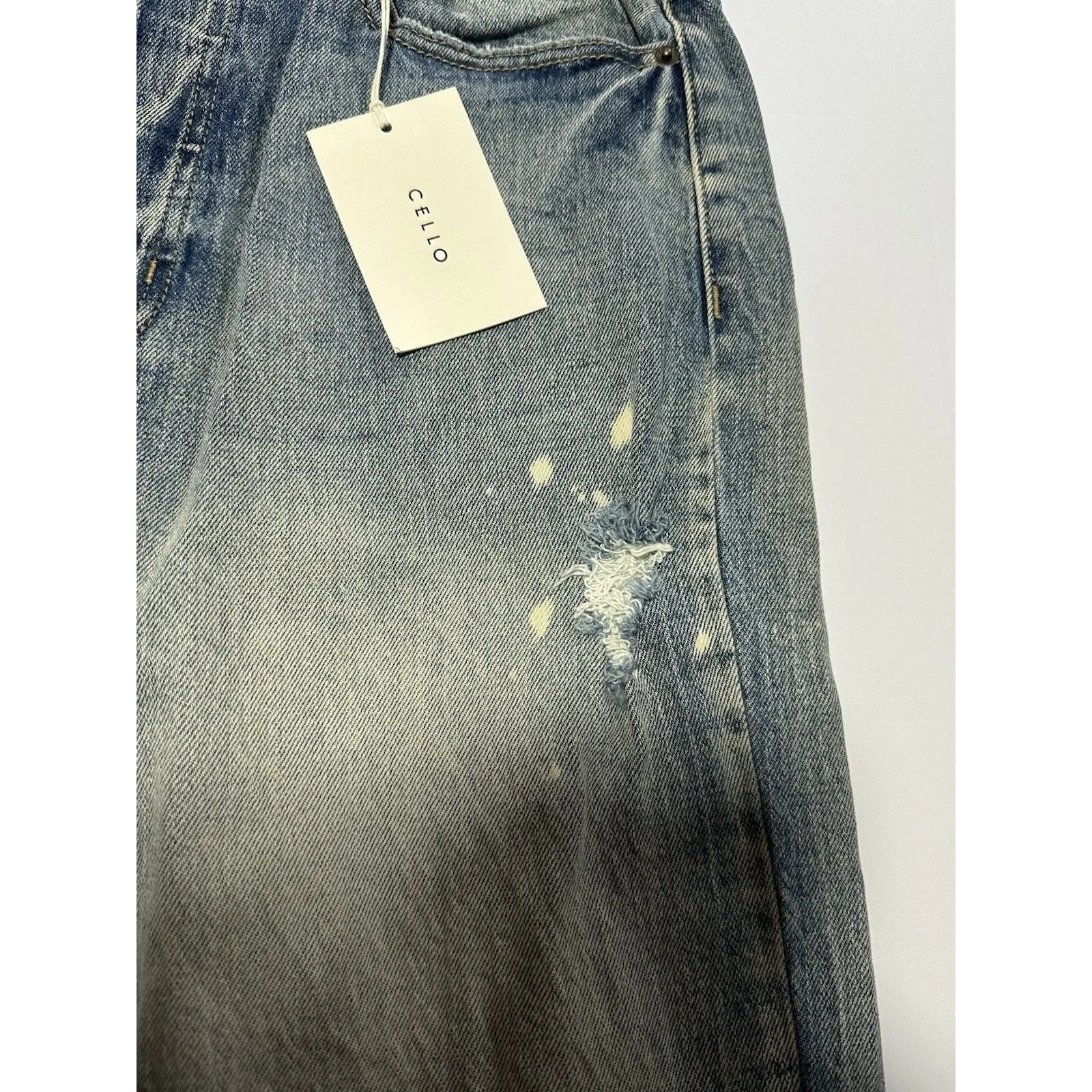 Cello High Rise Button Fly Distressed Jeans Size 11 - Image 4