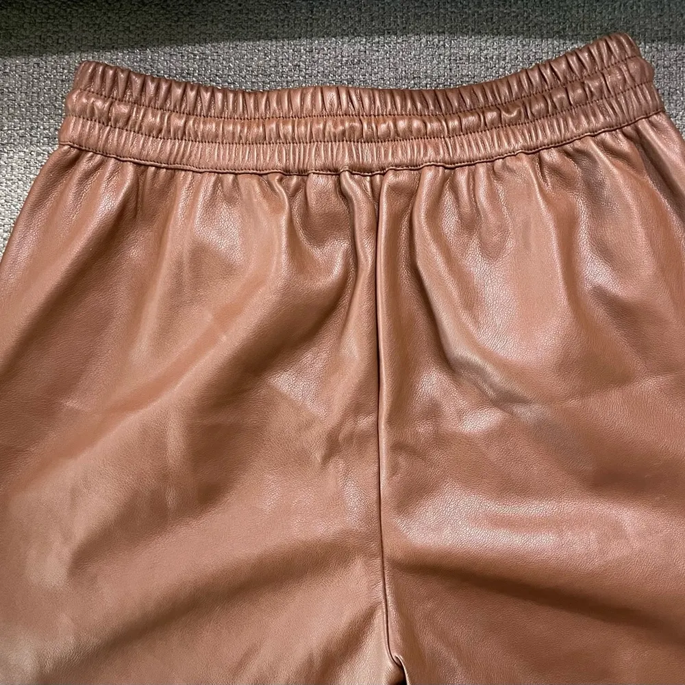 Mark New York Cognac Brown Faux Leather Elastic Drawstring Crop Pants Sz S - Image 8