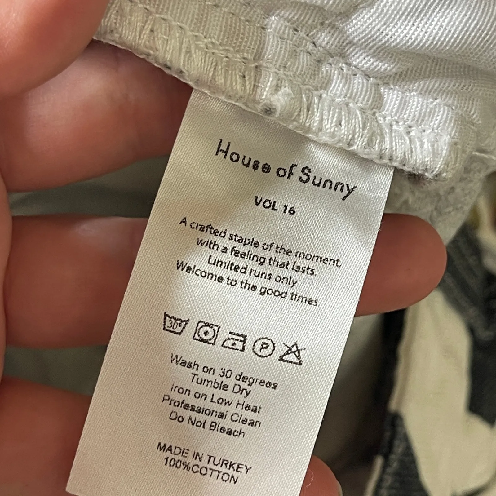 House of Sunny Rewa High waisted crop jeans in Zebra print sz 4 Black - Image 7