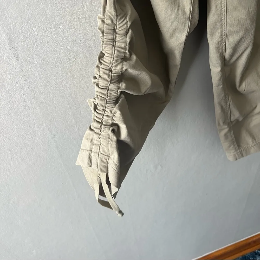 The North Face Tan Lightweight Hiking Pants Size Medium - Image 4