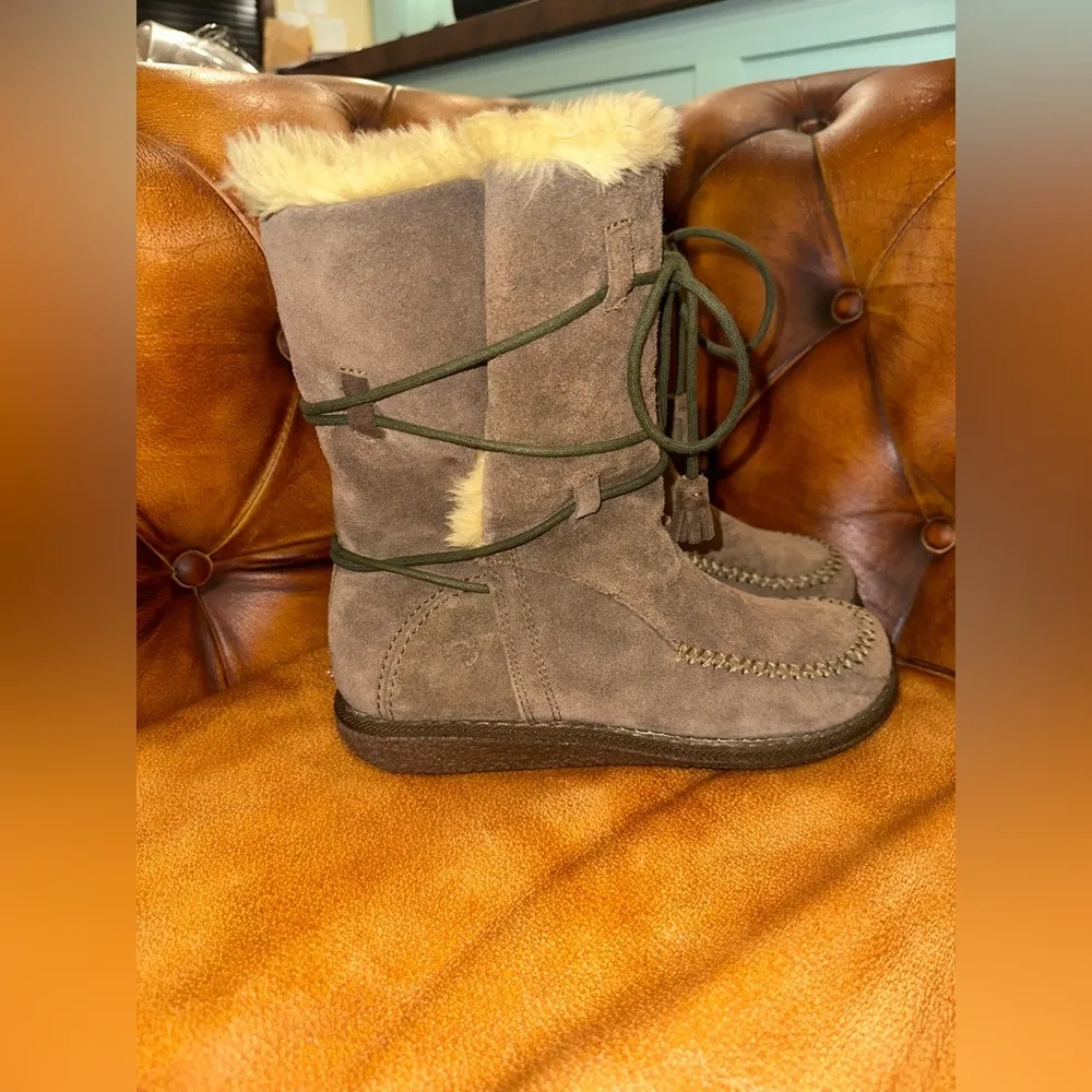 NWOT Earth Spirit brown Sharpa boots - Image 2