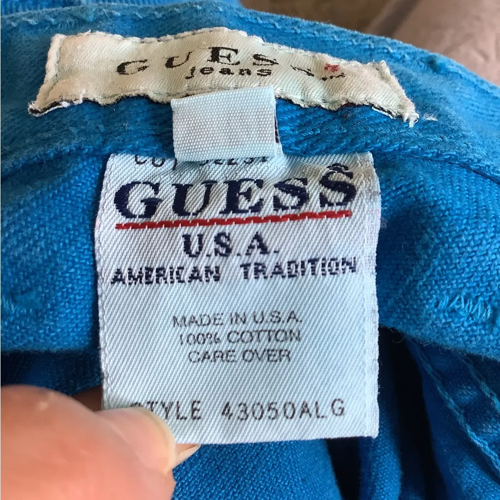 Modern relaxed fit GUESS jeans 💙💙 - Image 7