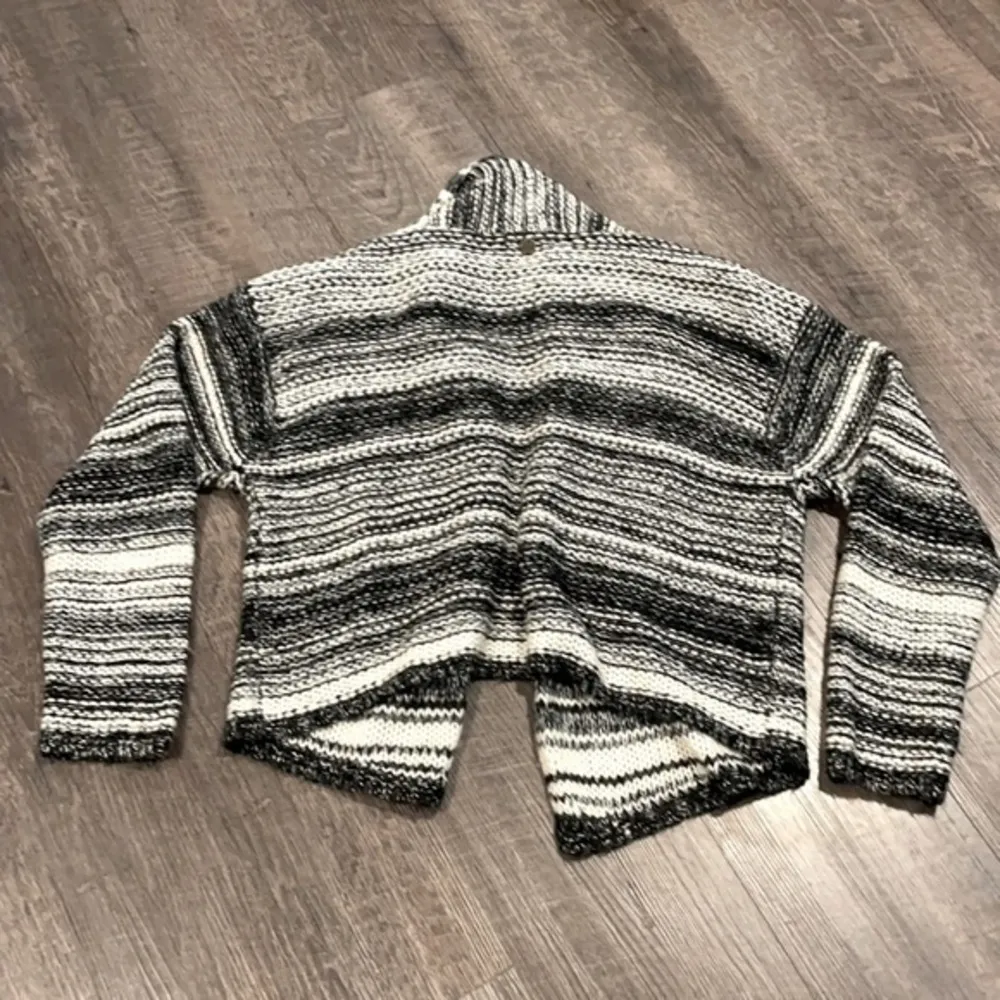 Billabong striped knit open front crap Cardigan - Image 3
