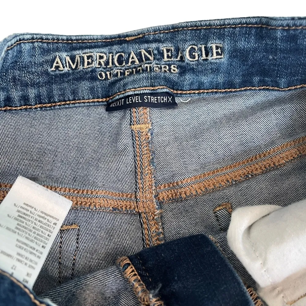 American Eagle Outfitters Next Level Stretch Distressed Hi Rise Shortie, Sz 8 - Image 10