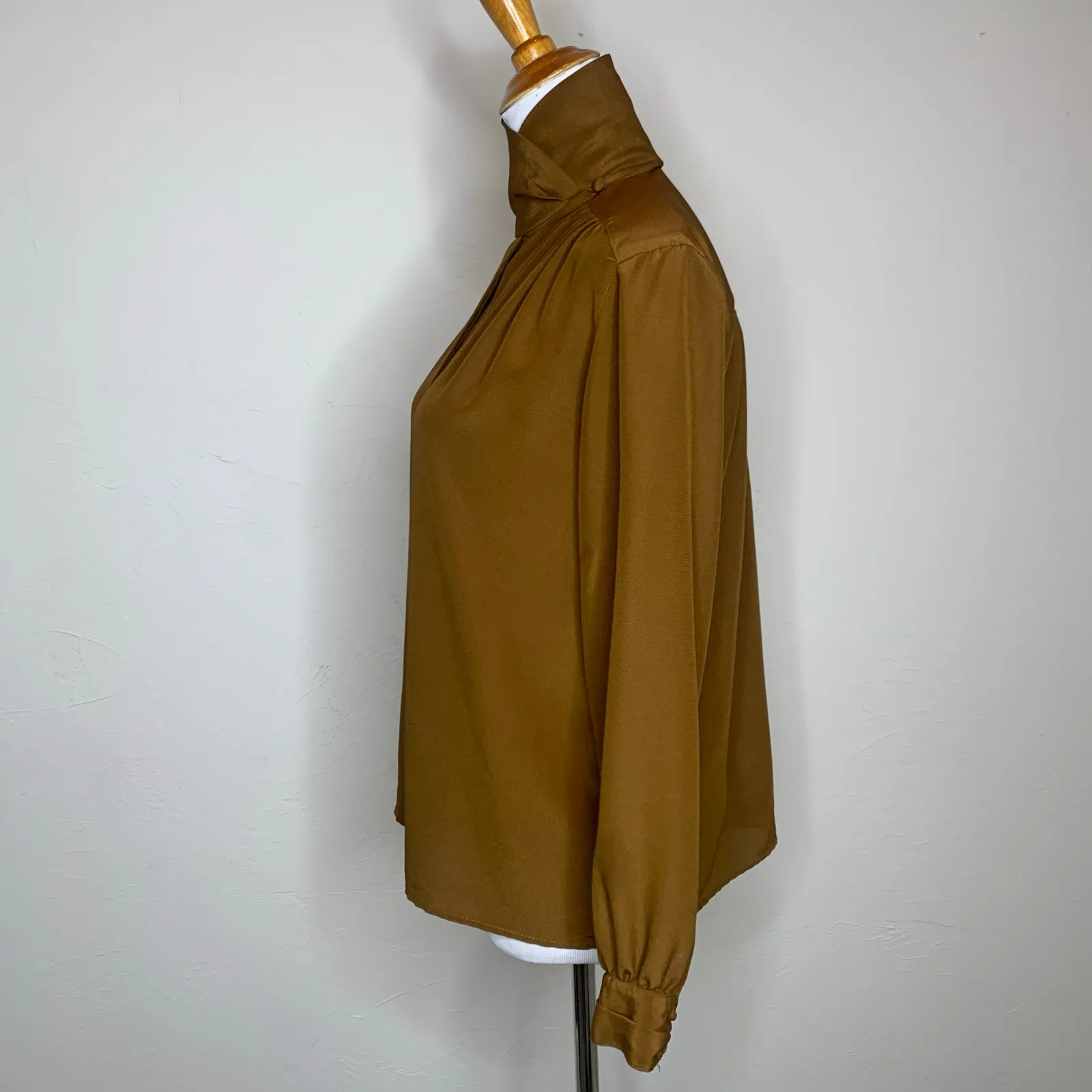 Jones New York Petite Sz 6 Camel Brown Blouse 90s High Neck - Image 3