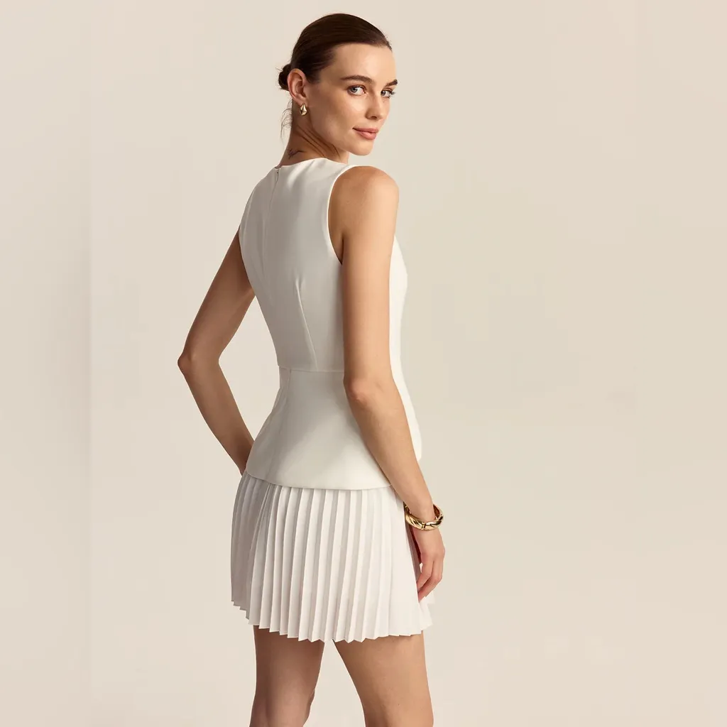 Commense Pleated Hem Mini Dress size small White - Image 2