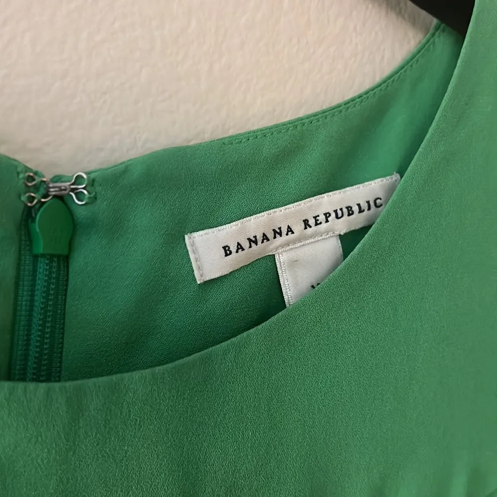 Banana Republic Lime Green Pleated Dress - Image 7