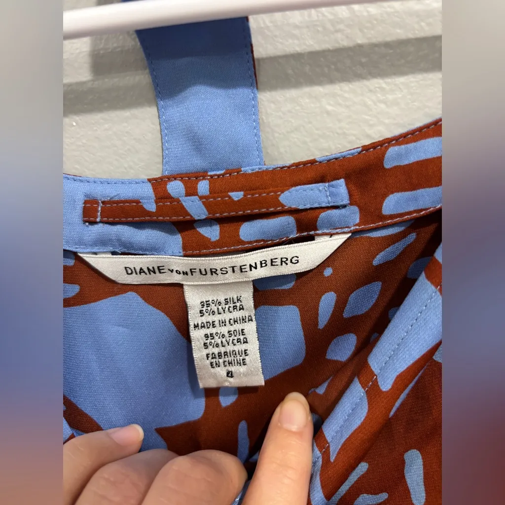 DVF Diane Von Furstenberg floral abstract silk pleated pocket dress brown blue 4 - Image 6
