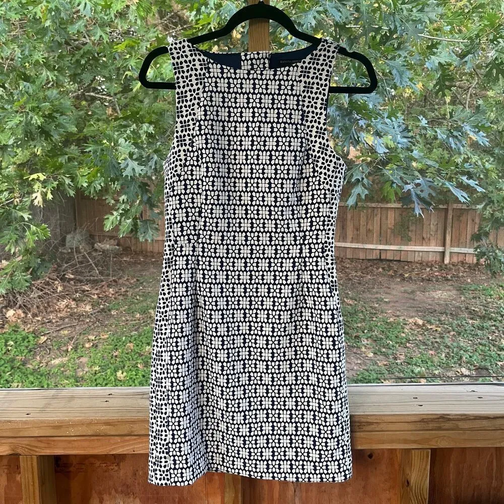 Banana Republic Mini Dress Navy And White Jacquard Cool Combo Size 2P - Image 3