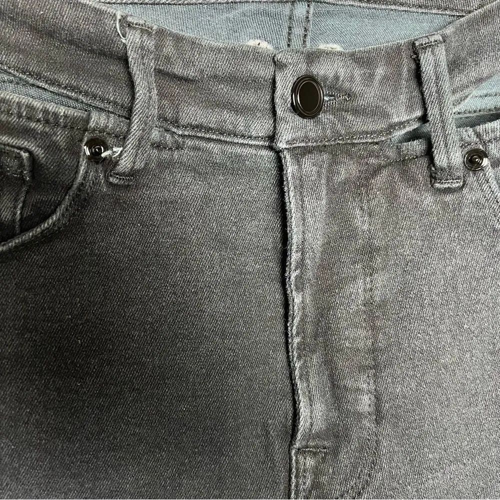 Good American Good Waist Slit Jeans GLSW419T Black210 Size 6 / 28 - Image 6