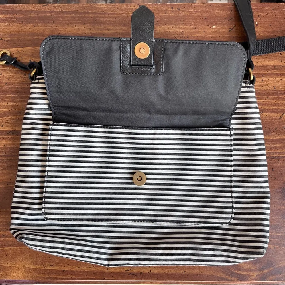 FOSSIL Black White Striped Leather Textile Crossbody Purse - Image 3