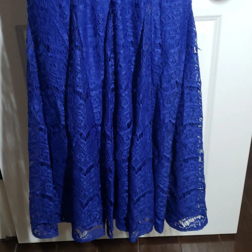 Royal Blue Lace Gown Size 4P - Image 11