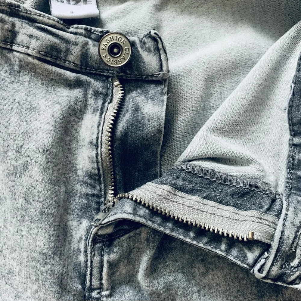 Classic Fashion Vintage 80s Grey Acid Washed High Rise Jeggings/Leggings Size L - Image 7