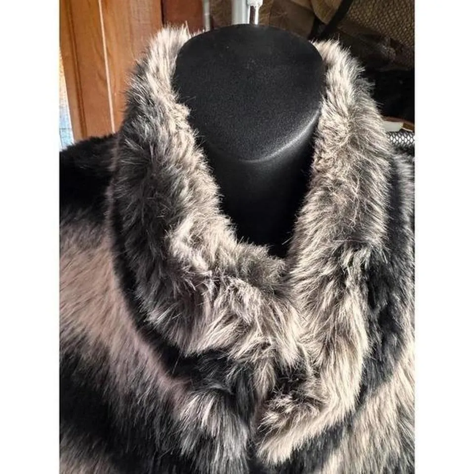 Rachel Zoe Women XS Striped Faux Fur Black White Grey Scandi Soft Old Money Vest - Image 7