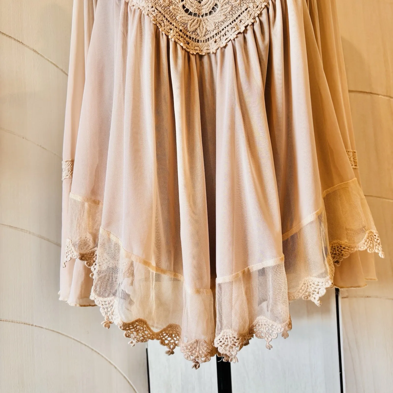 Ultra Pink Beige Lace Blouse Size Small Sheer Mesh Floral Trim Romantic Style - Image 6