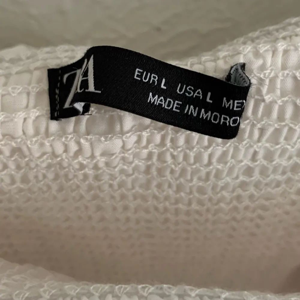 Zara off shoulder ruffle white cropped top - Image 8