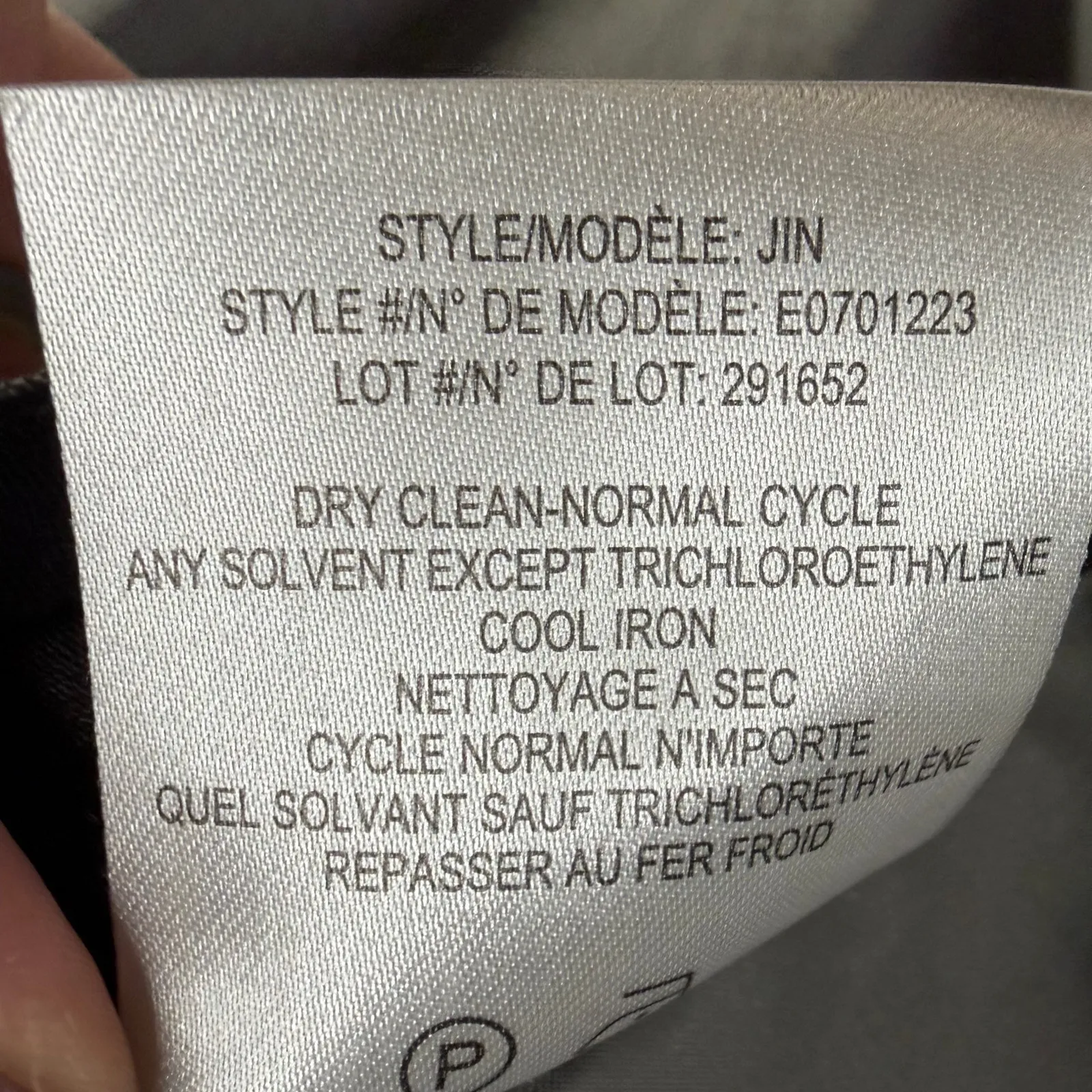 Theory Jin Cropped Pants 8 Gray Wool Blend Cuffed Straight Modern City Preppy - Image 12