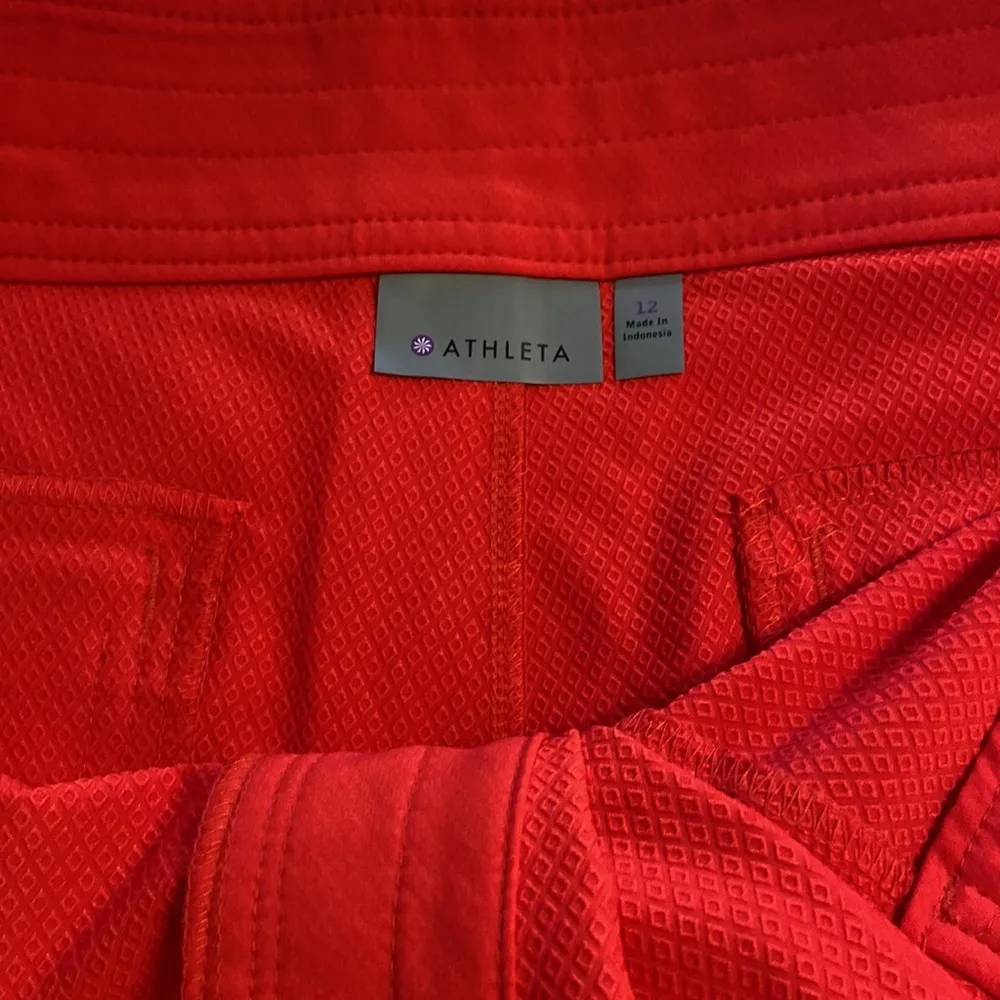 Athleta Shorts size 12 color red BNWOT length 16” waist 36” - Image 12
