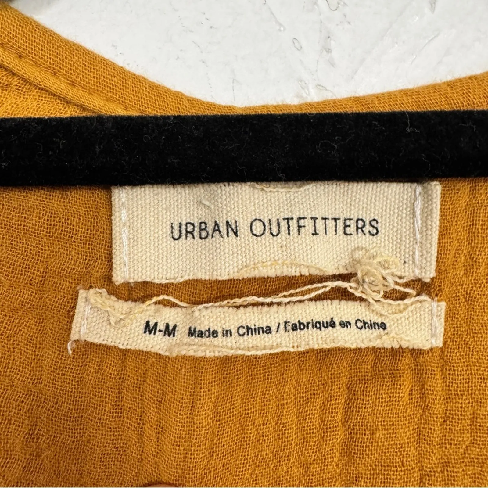 Urban Outfitters Mustard Yellow Crepe Tie Front Long Sleeve Blouse Womens M Top - Image 7