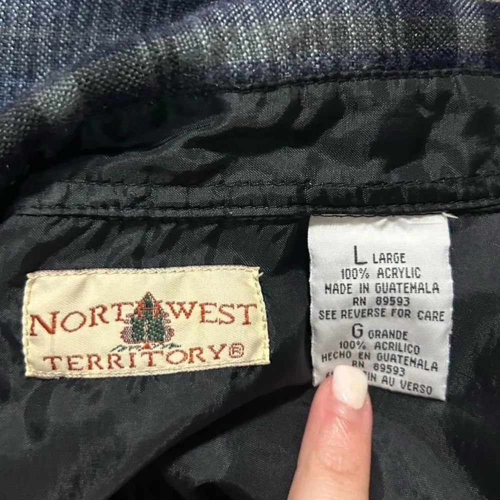 NORTHWEST TERRITORY Blue Flannel Shirt – Size Large - Image 5